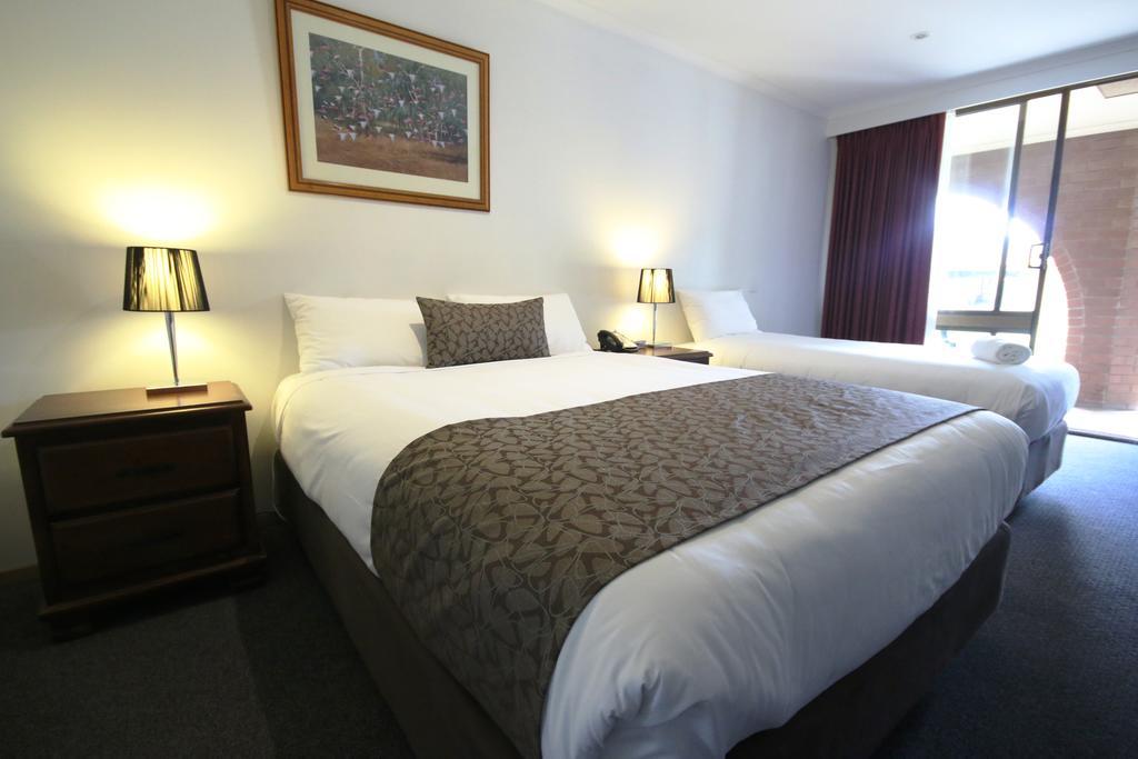 Motel Bell Tower 3*